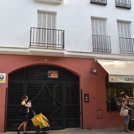 Alameda de Hércules, Gate of Seville center Exterior foto